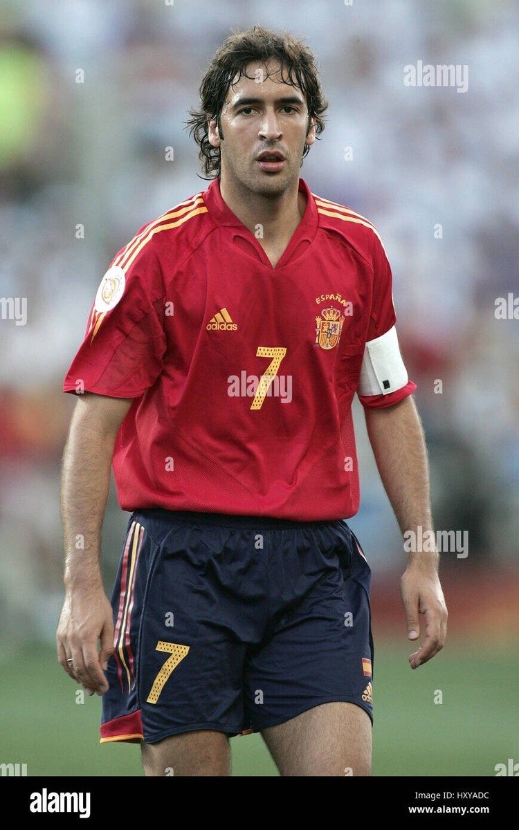 RAUL #7 VINTAGE MEN'S SPAIN 2004/2005 ESPANA SOCCER FOOTBALL
