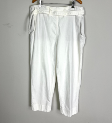 パンツ BRUNELLO CUCINELLI Woman Pants White MA029P1673 C600 Loose trousers for Woman in White | Brunello Cucinelli