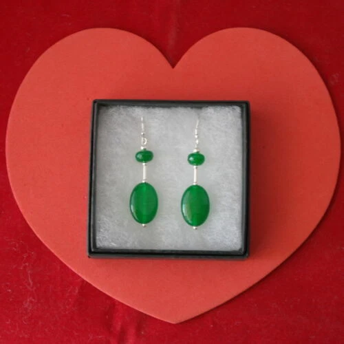 Orecchini di lusso con gemme verde in argento