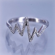Size 7, VTG Sterling 925 silver handmade engagement heartbeat ring cluster Cz