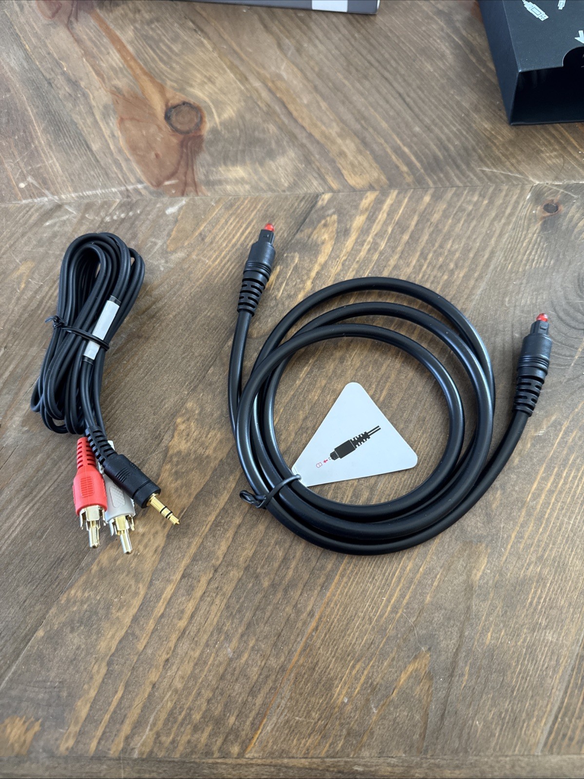 Cochlear 94761 Wireless TV Streamer Hearing Assistance Accessory -New in Box-