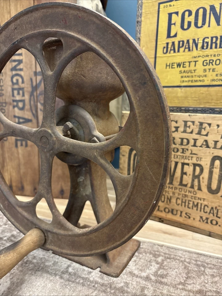 Antique 1 1/2 Cast Iron Coffee Grinder Hand Crank Corn Grain Farm Mill 12” Wheel - Image 4 of 4