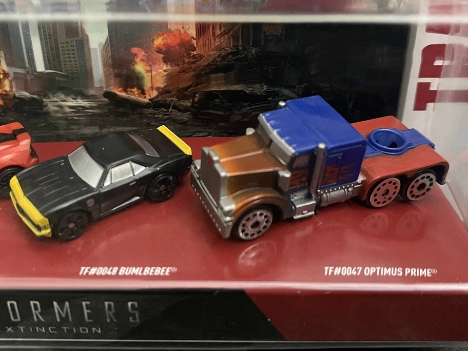 Micro Machines Transformers Series 2 #08 STINGER, BEE, OPTIMUS, GALVATRON 2022!! - Image 3 of 4