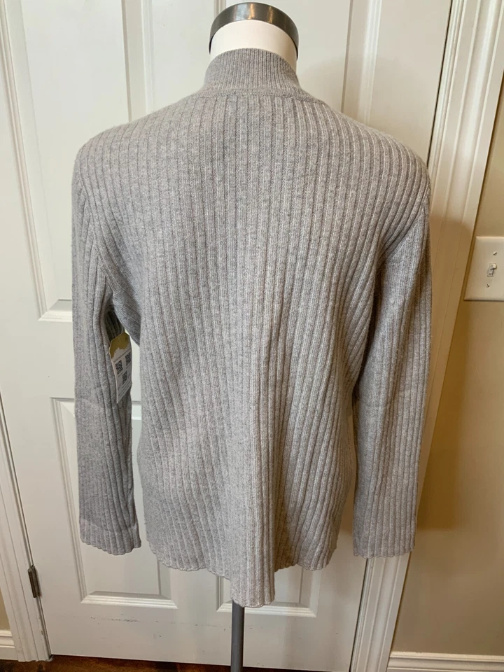 St. John Cashmere Gray Rib Knit Zip-Up Cardigan Sweater Size Medium - Image 4 of 4