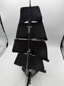 LEGO Pirates of the Caribbean: The Black Pearl 4184 & Capts Cabin 4194 COMPLETE!