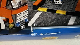LEGO CITY: Garage (7642) 100% Complete W/ Instructions And Box, Retired