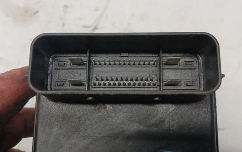 2014-2015 Dodge Ram Truck 2500 ABS Anti Lock Brake Pump Module Assembly Oem - Imagem 3 de 4