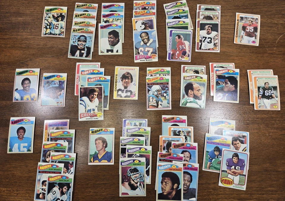 Vintage 1977 Pro Draft Game Parker Brothers Plus 70 Topps FOOTBALL Cards 1977-78 - Image 2 of 4