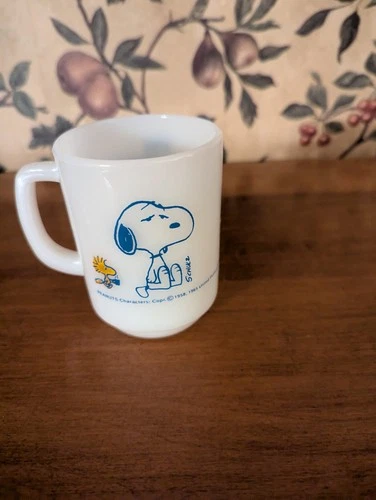 VINTAGE FIRE KING MUG SNOOPY/WOODSTOCK/...COFFEE BREAK 1965
