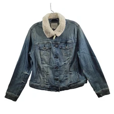 Torrid Jean Trucker Crop Jacket With Sherpa Collar Size 1(1X) NWT 52024-0794