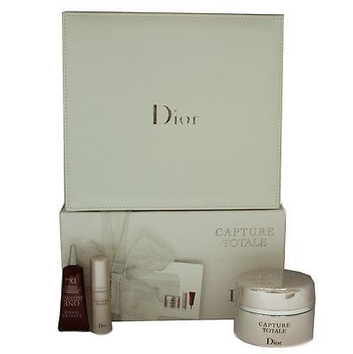 Dior CAPTURE TOTALE ディスカバリーキット Three Capture Totale Skincare Products in a Dior Pouch | DIOR