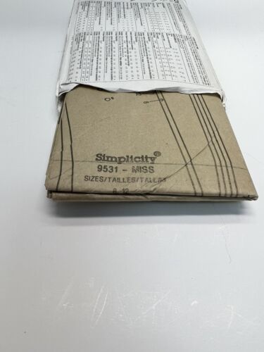 Simplicity Renaissance Schnittmuster 9531 Bridgerton Midievel Kleid Gr. HH 6-12 - Bild 4 von 4