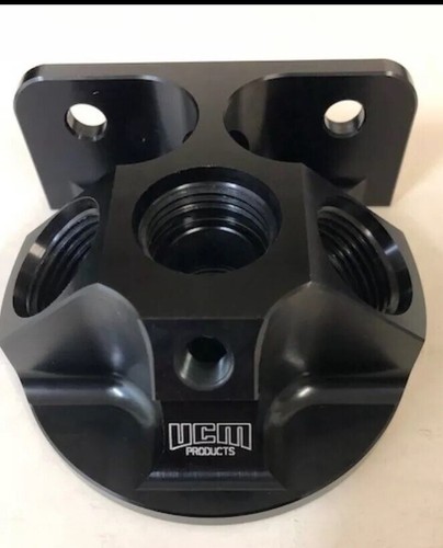 Montaje remoto de filtro de aceite para sumidero seco negro anodizado - UCM Racing - Imagen 2 de 4