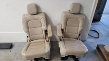 2018-2021 Lincoln Navigator Tan Leather 2nd Row Bucket Seats 123 Wb 2018-2021 Lincoln Navigator Tan Leather 2nd Row Bucket Seats 123 Wb