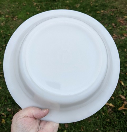 Corning 9+ Inch Diameter Round Serving Bowl Made USA White/ Off-White OCT21 - Picture 8 of 12