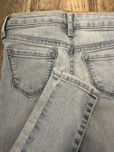 GAP Kids Girls Super Skinny Fit Jeans with Washwell - Size 5 Slim - Light Wash - Picture 8 of 9