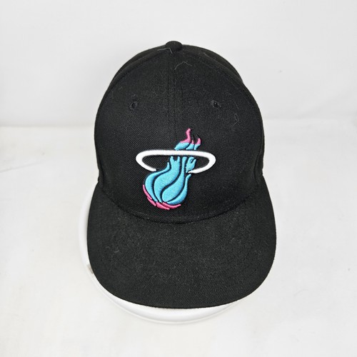 Cappello Miami Heat Berretto Snap Back Scritta Vice NBA Basket Uomo Nuova Era - Foto 2 di 9
