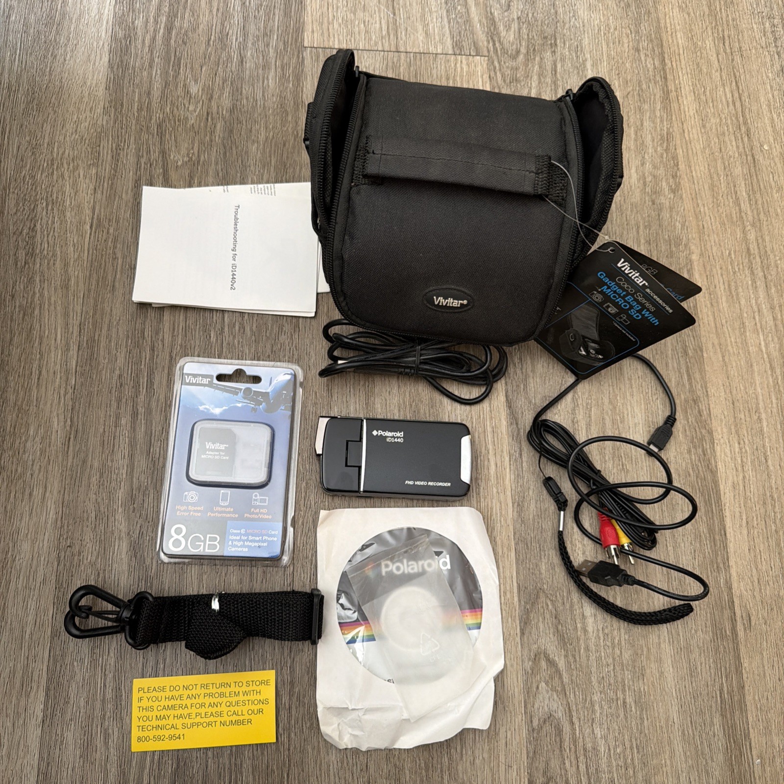 Polaroid ID1440 Polaroid 14 MP 4x Zoom Digital Black Camcord