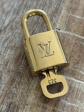 EB-555 323 Authentic LOUIS VUITTON Lock  Key set Padlock brass Unpolished LV