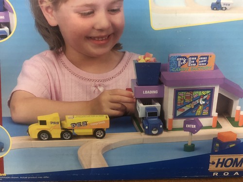 New Pez Candy Factory Playset Ertl 2003 39 Pc Compatible W/Thomas Wooden Sets - Imagen 4 de 10