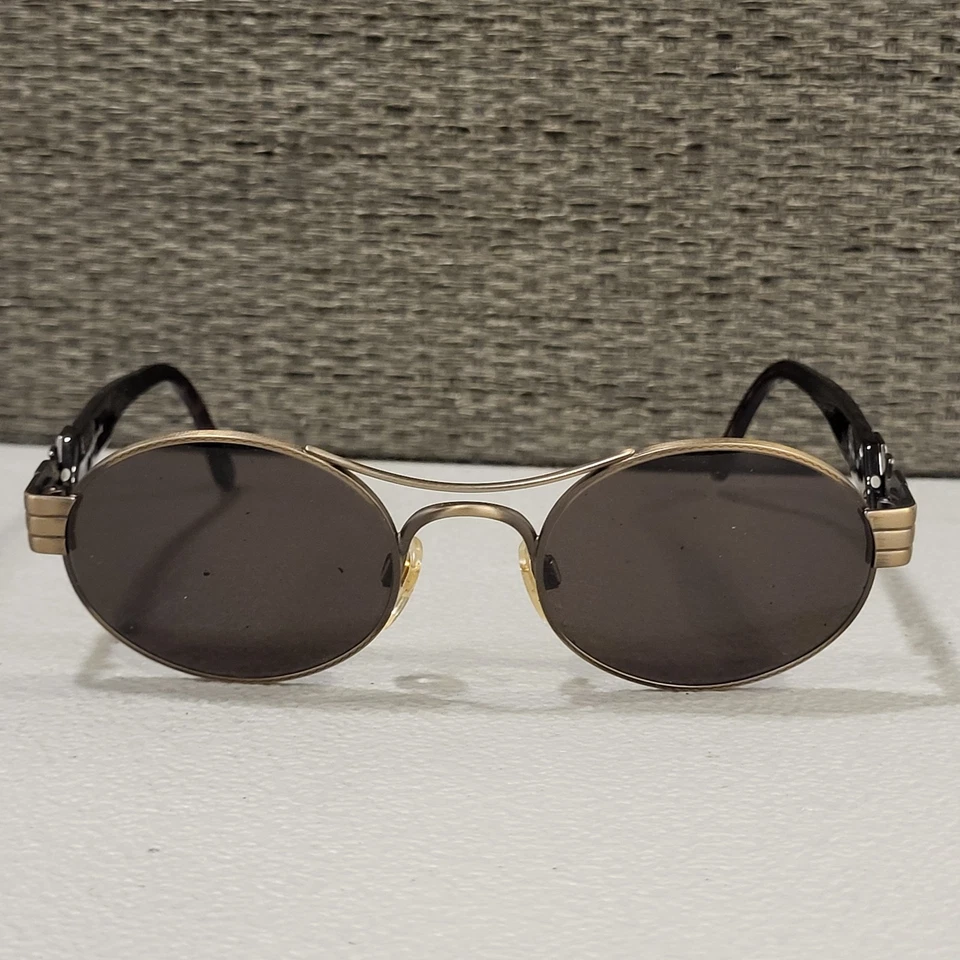 Vintage Emporio Armani Sunglasses EA 047S Gunmetal Eagle Made Italy with Case - Image 3 of 4