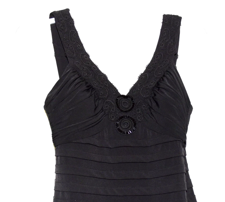 Vestido ceñido al cuerpo London Time negro con cuentas ganchillo cuello en V vendaje elástico talla 4 Foto 2 de 4