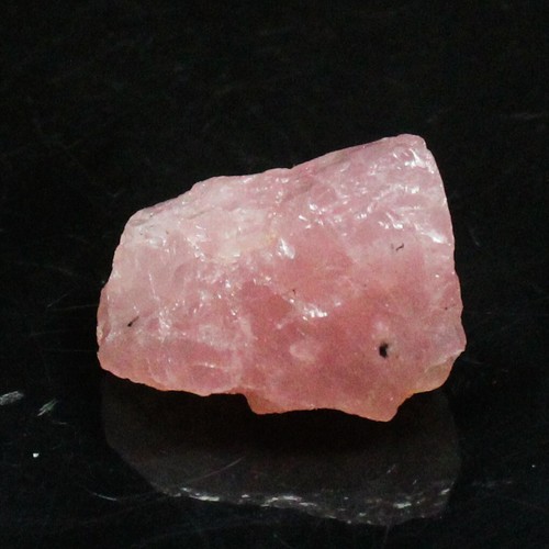 Natural Pink Rose Quartz Rough Piece 48.80 Carats 27x19x16 mm From Quartz - Picture 2 of 4