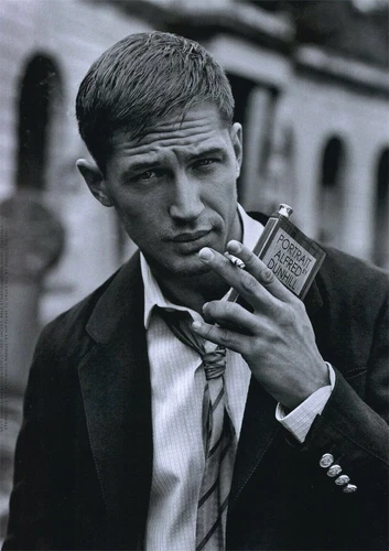 Tom Hardy BW Young Smoke BW POSTER - Picture 1 of 1