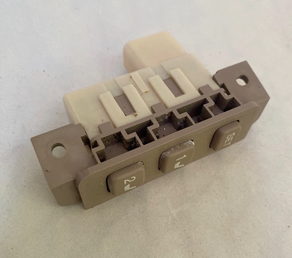 Переключатель памяти положение левого переднего сиденья подлинный 2000 2001 Lexus ES300 #156794 - Изображение 2 из 4