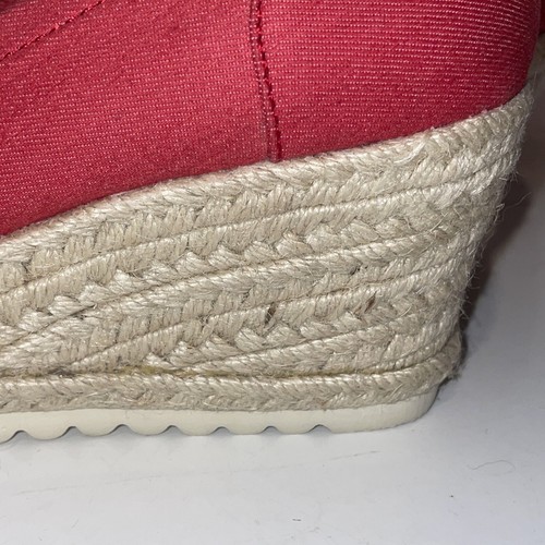 Skechers RED SN39090 Monarch US Size 9 Gently Used  - Picture 9 of 12