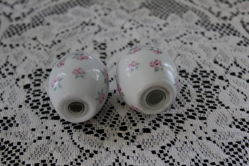 Vintage Ceramic Egg Shape Salt & Pepper Shakers with Pink Roses - Picture 3 of 3