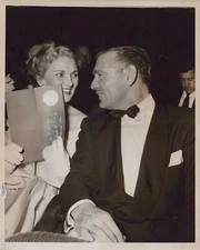 Hollywood Clark Gable + Anita Colby in Premiere Candid (1940S) ❤️Orig Photo 844