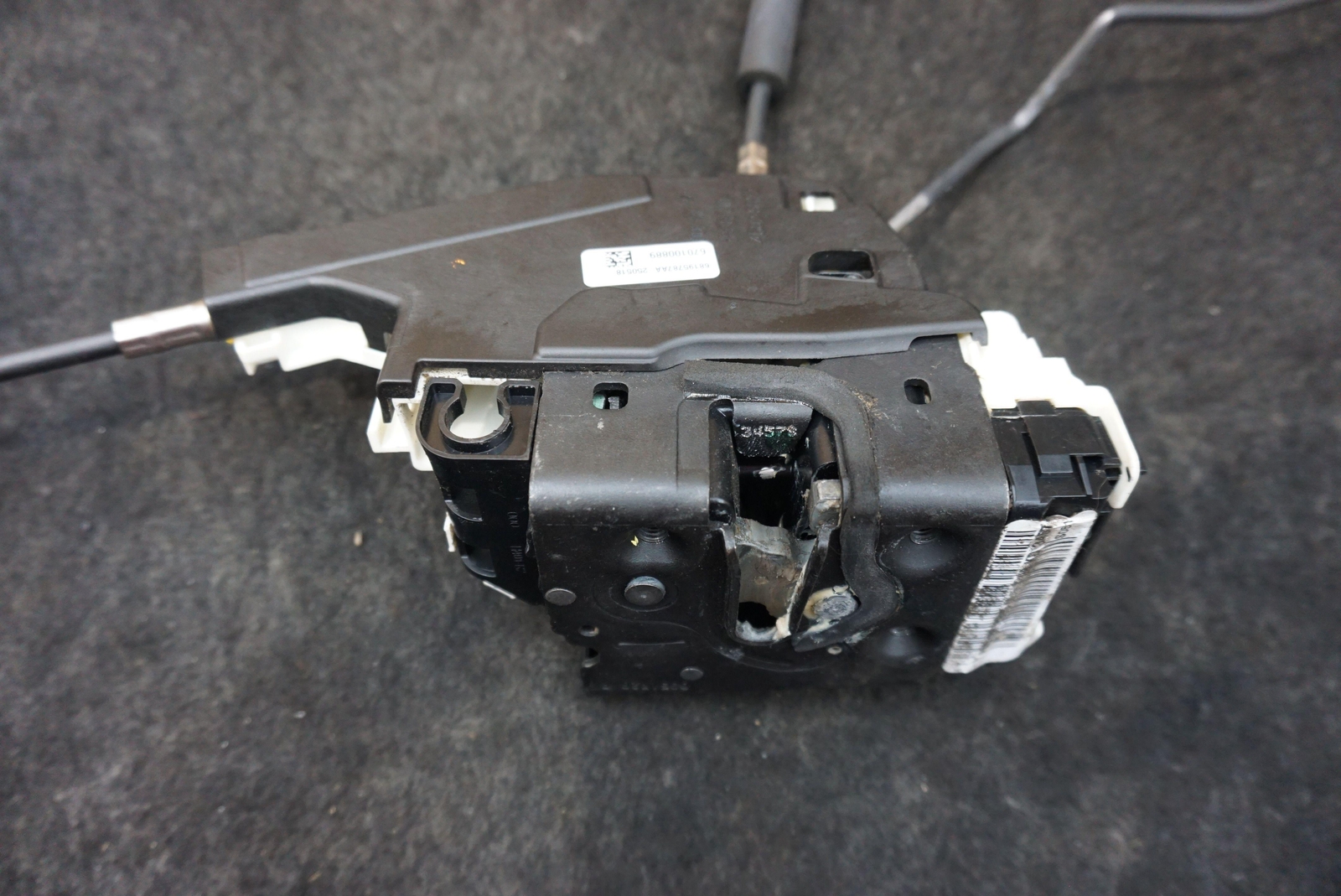 Front Right Door Latch Lock Actuator Handle 670272681 Maserati Ghibli M157 14-24