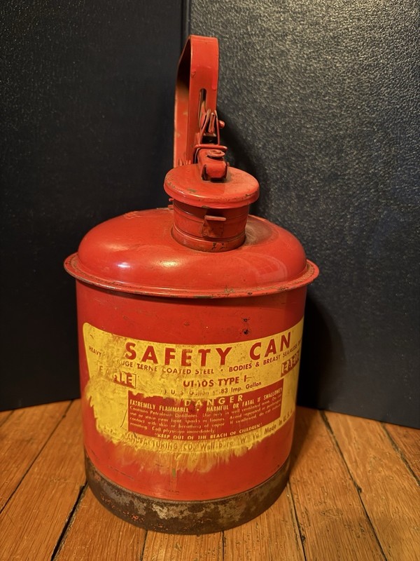 Vintage Eagle U1-10S Type 1 Gallon USA Safety Gas Can  Heavy Steel Red Empty