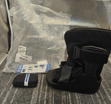 United Ortho Short Air Cam Walker Fracture Boot, Medium, Black