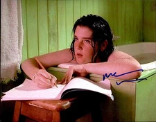 Melanie Lynskey authentic signed celebrity 8x10 photo W/Cert Autographed 2616n