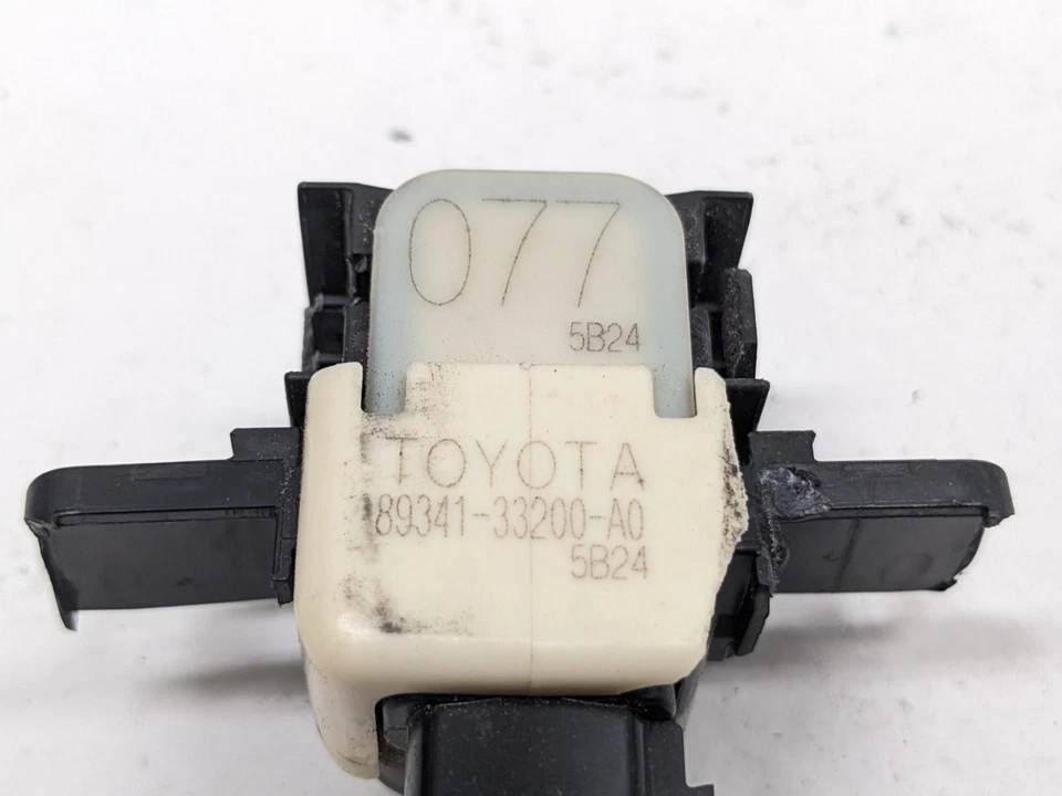 Sensor de estacionamento ultrassônico Lexus CT200h ES300 PDC 2013-2016 89341-33200-A0 - Imagem 4 de 4