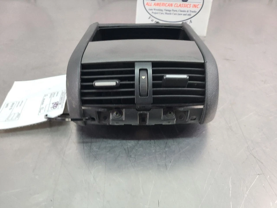 2008-09 Pontiac G8 Front Center Floor Console Rear Section w/ Vents - OEM - Image 2 of 4