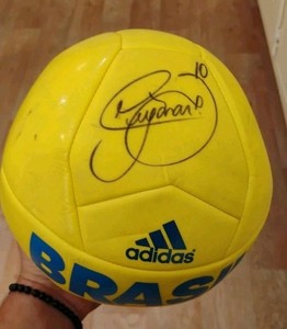 Neymar Jr. Signed Soccer Ball – Full PSA/DNA LOA (AQ05990) – Museum-Grade...