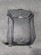 Peak Design Everyday Backpack 20L Camera Bag Gray Padded Nylon 2 Dividers Straps
