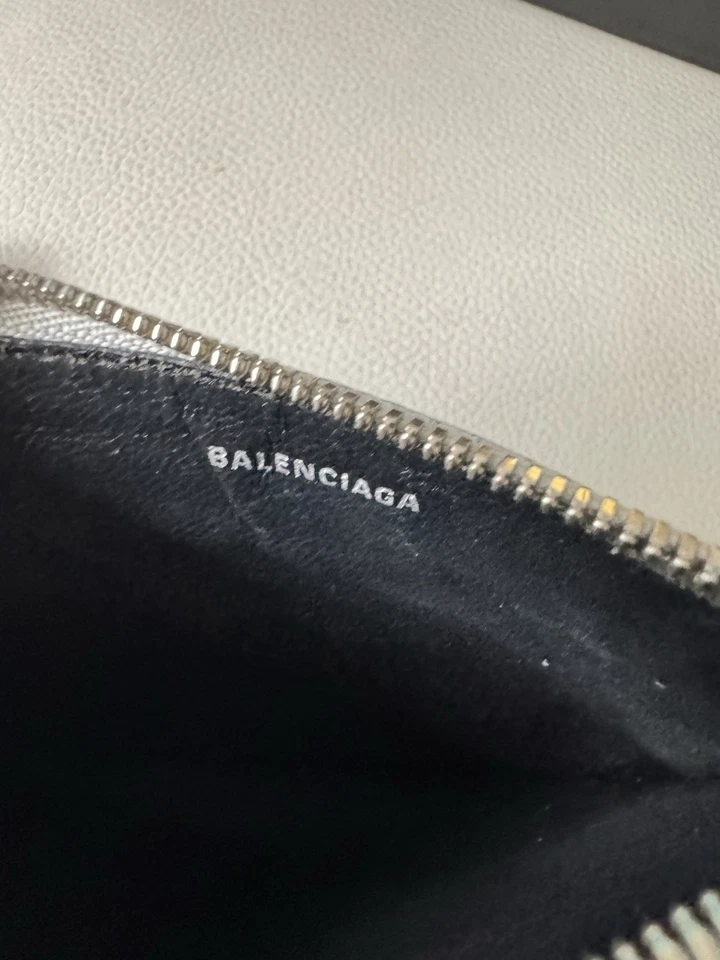 Balenciaga 硬币盒卡套亮片银色 — 第 3/4 张图片