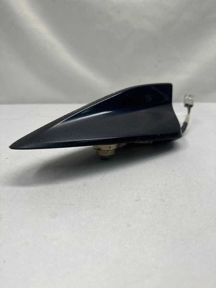 Mazda CX-5 radio antenna fm 2016 roof shark fin OEM GLJ166DY0A blue/beige 42M - Image 3 of 4