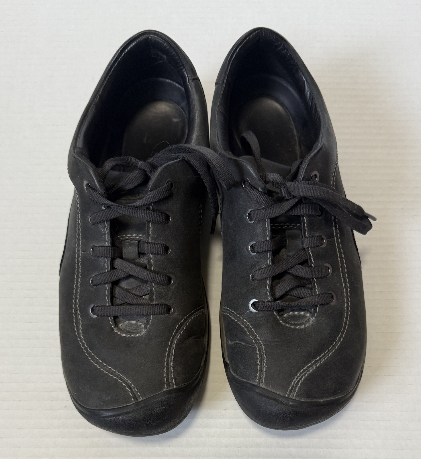 KEEN Scarpe da trekking stringate da donna in pelle nabuk nera taglia 9 5