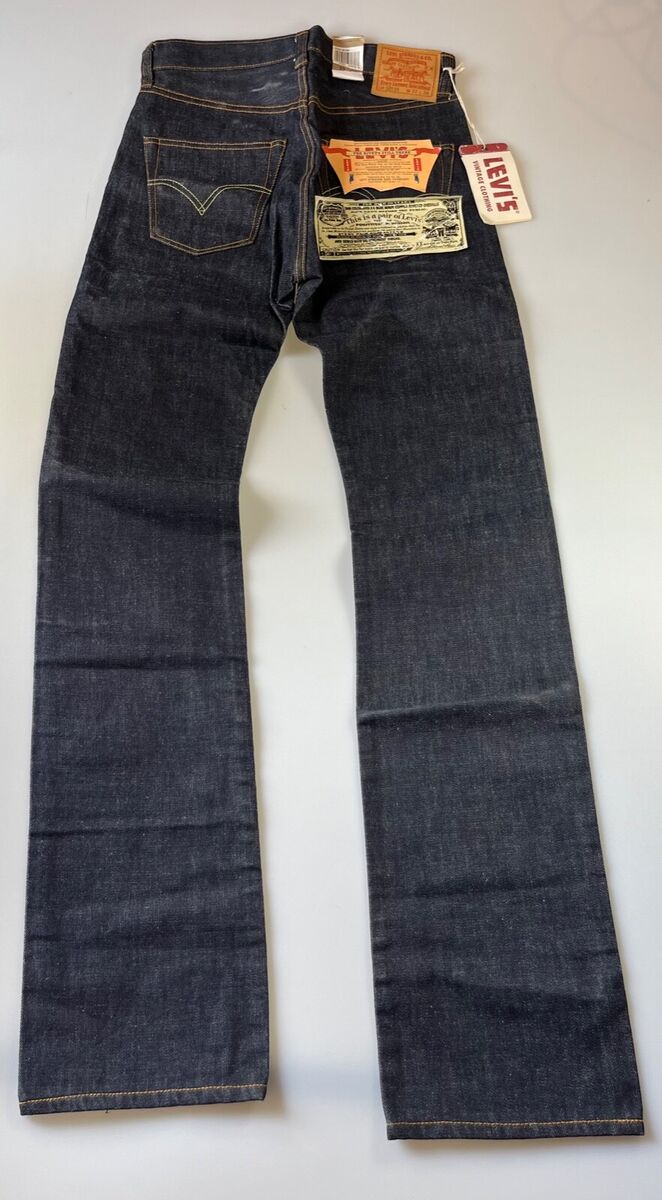 Vintage 90s Levi's LVC 1947 501xx Made in USA R button Vintage 90s Levi's LVC 1947 501xx Made in USA R button