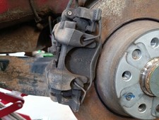 3Q0615423 BREMSZANGE HINTEN LINKS / 197478 FÜR AUDI Q3 SPORTBACK F3N 35 TDI