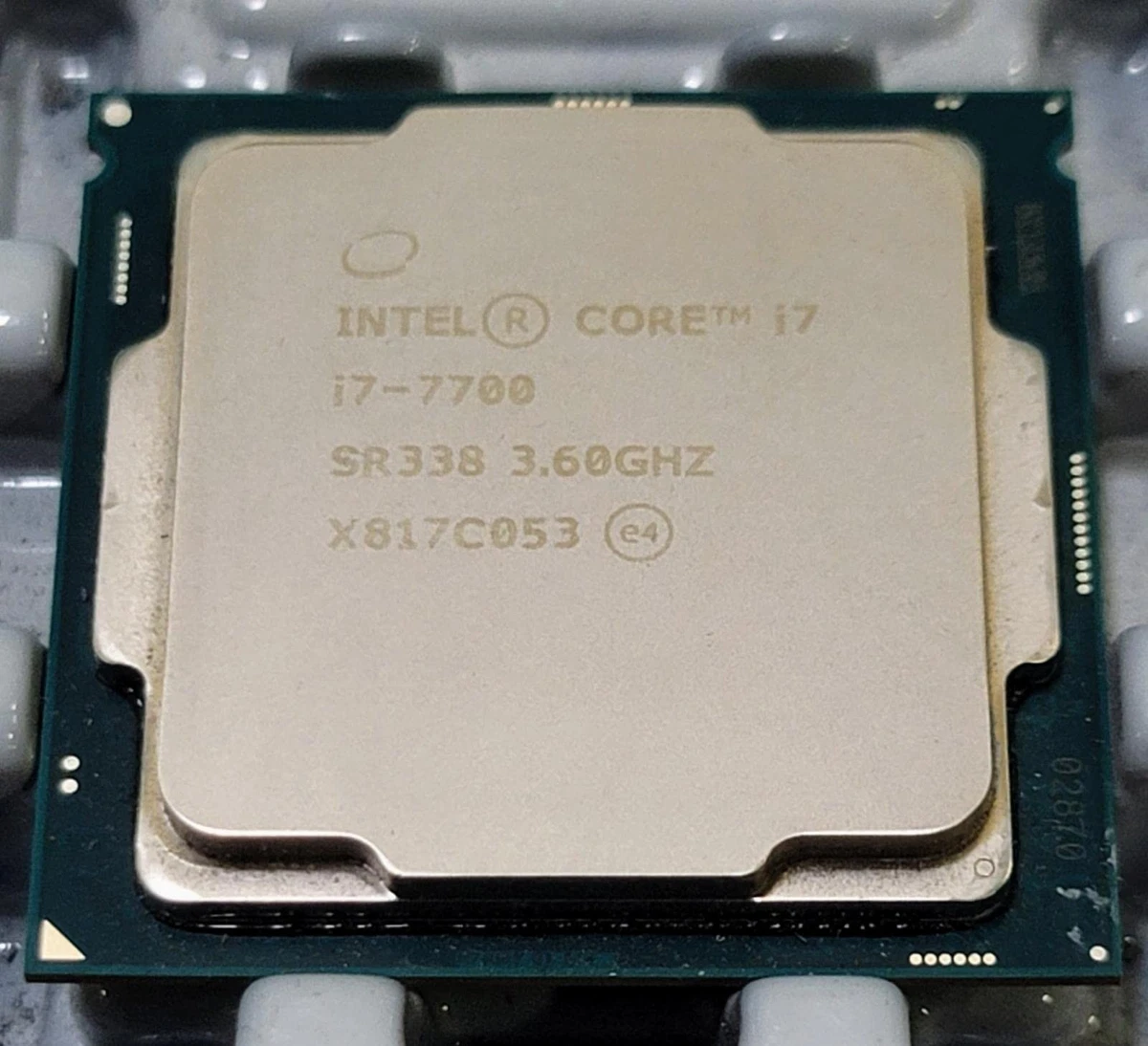 Core i7 7th Gen. Intel Core i7-7700 Processor Model LGA 1151/H4