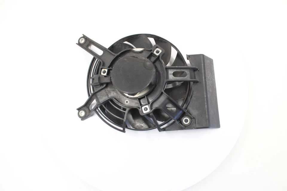 Suzuki GSXR1000 2014 negro delantero OEM motor radiador ventilador de refrigeración Foto 2 de 4