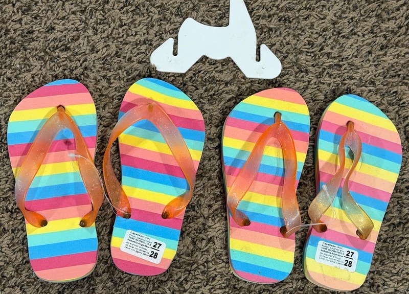 2 Pair Girls US Size 10/11 Rainbow Caucho Eva Flip Flops Pool Sandals Summer