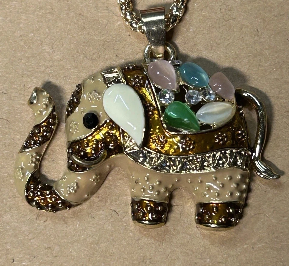 Betsey Johnson Piedras de Cristal Brillante en Elefante Colgante en Collar de Oro Nuevo Foto 2 de 4