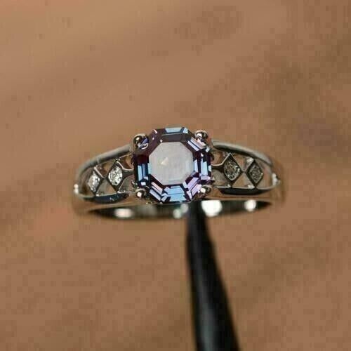 Anillo de boda solitario para mujer de alejandrita creado en laboratorio de...